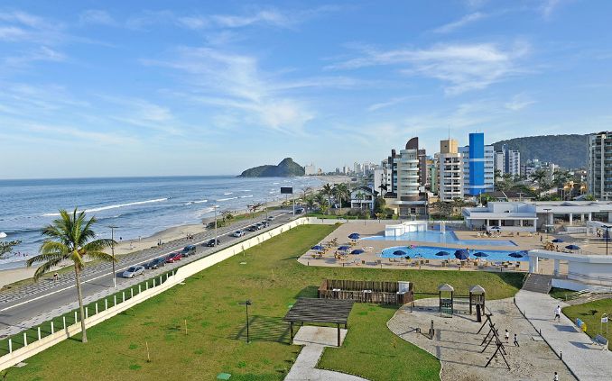 Areá das piscinas – Foto de Sesc Caiobá - Centro de Turismo e