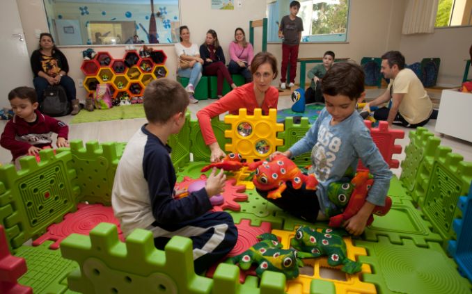 Sesc-SC - 30 ideias de brincadeiras educativas e de atividades para as  crianças