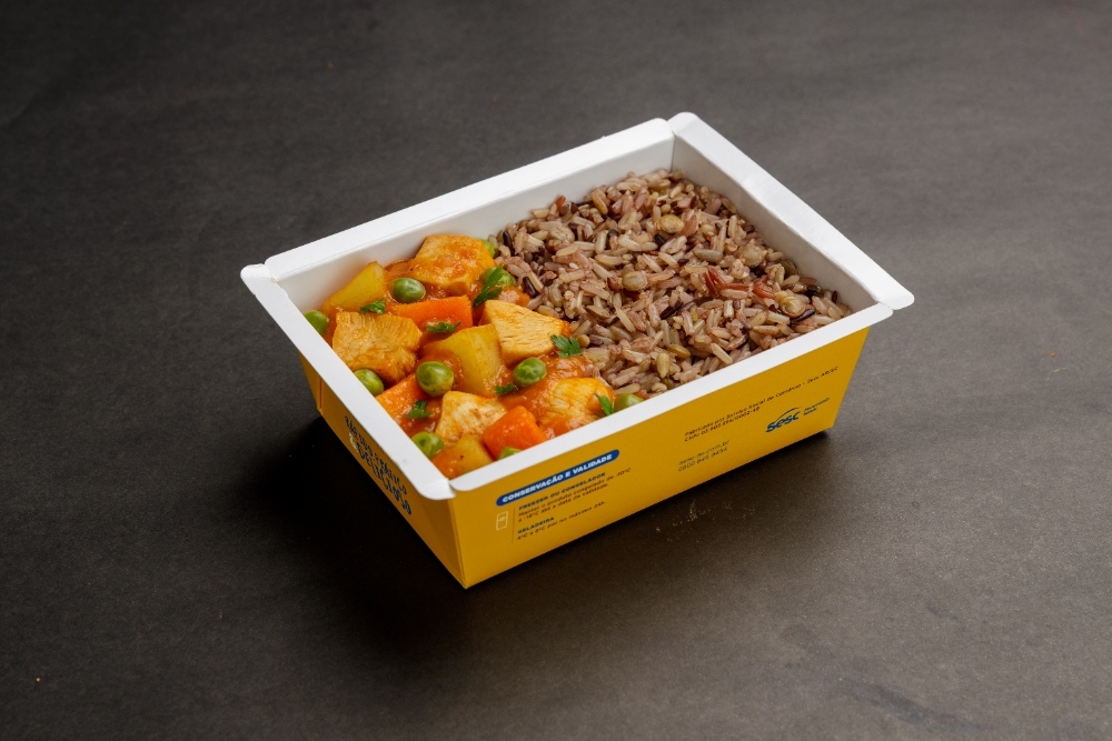Prato Jardineira de Frango com Arroz 7 Grãos